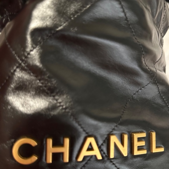 CHANEL Black and Gold Hobo Bag - Picture 9 of 15